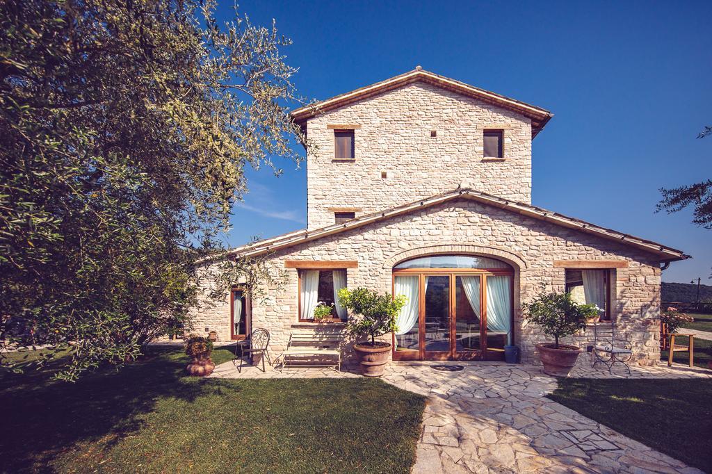 פוסומברונה Agriturismo Casal San Sergio מראה חיצוני תמונה