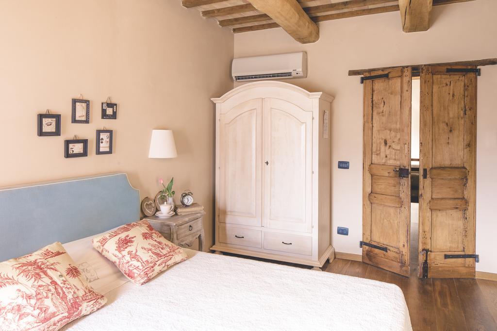 פוסומברונה Agriturismo Casal San Sergio מראה חיצוני תמונה