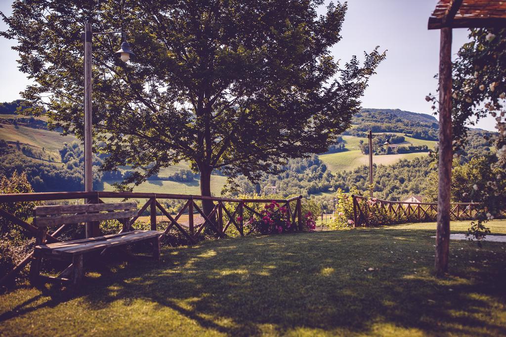 פוסומברונה Agriturismo Casal San Sergio מראה חיצוני תמונה
