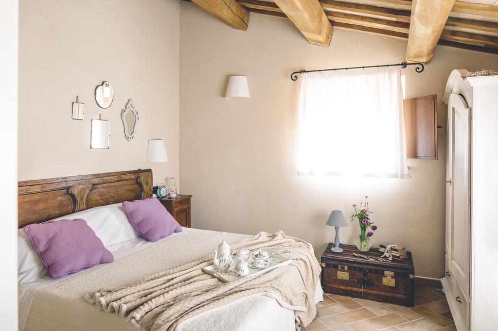פוסומברונה Agriturismo Casal San Sergio מראה חיצוני תמונה