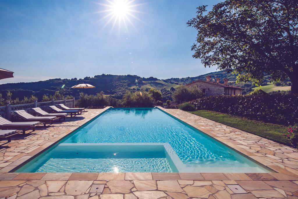 פוסומברונה Agriturismo Casal San Sergio מראה חיצוני תמונה