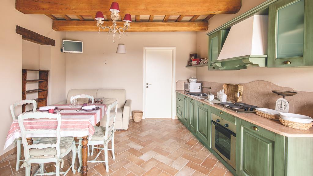 פוסומברונה Agriturismo Casal San Sergio מראה חיצוני תמונה